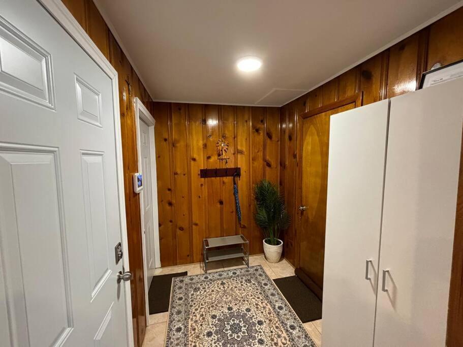Cozy Spacious Work Friendly Lotus With Garden View High Speed Free Wi Fi And Parking Adjacent To Downtown Montreal Exterior foto